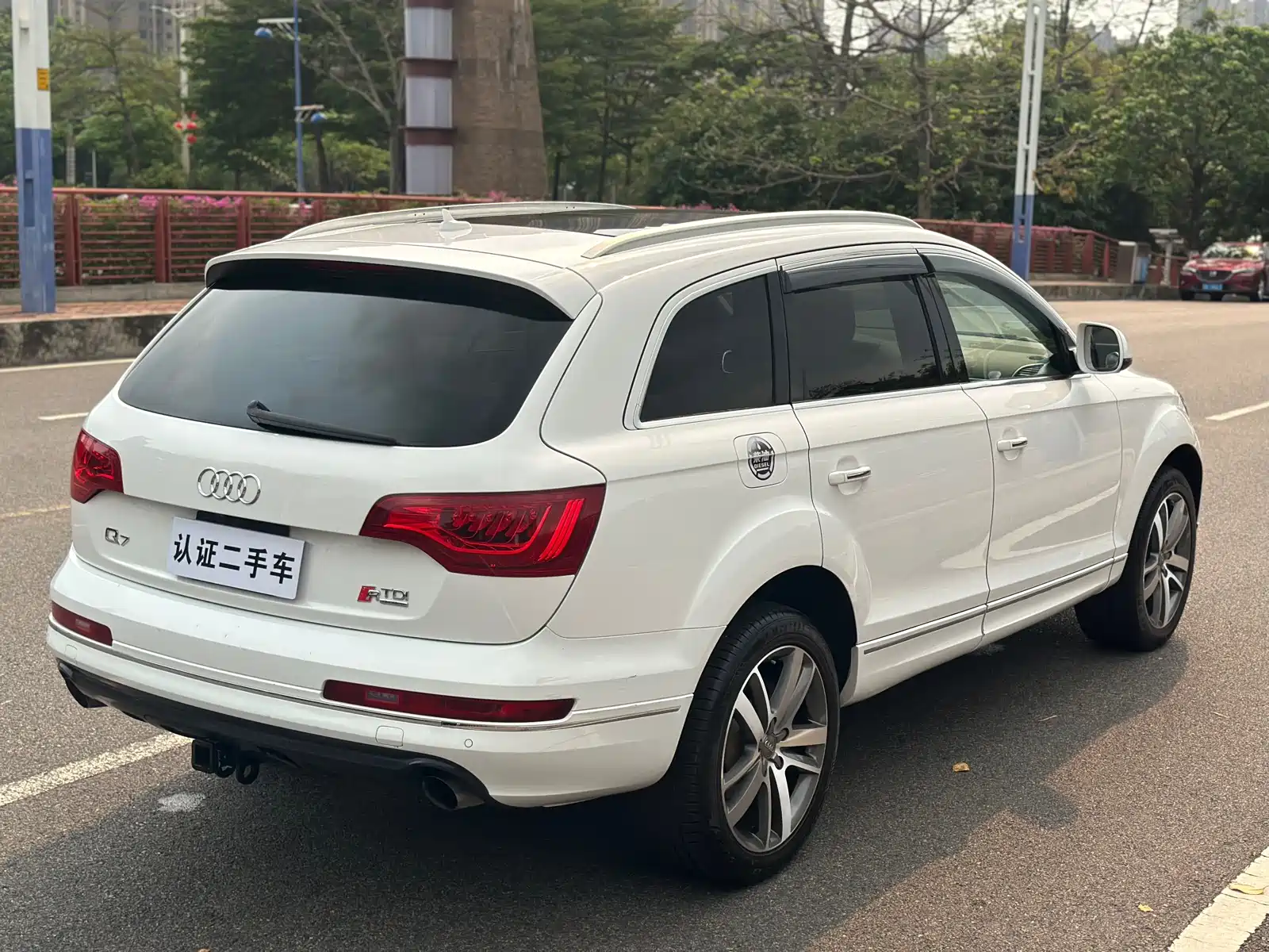 Photo 6 - Audi Q7