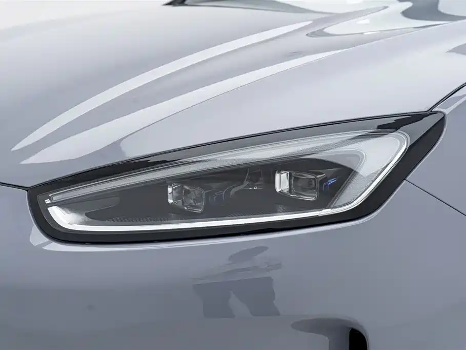 AITO Wenjie AITO M5 2025 Extended Range Ultra AWD фото 10