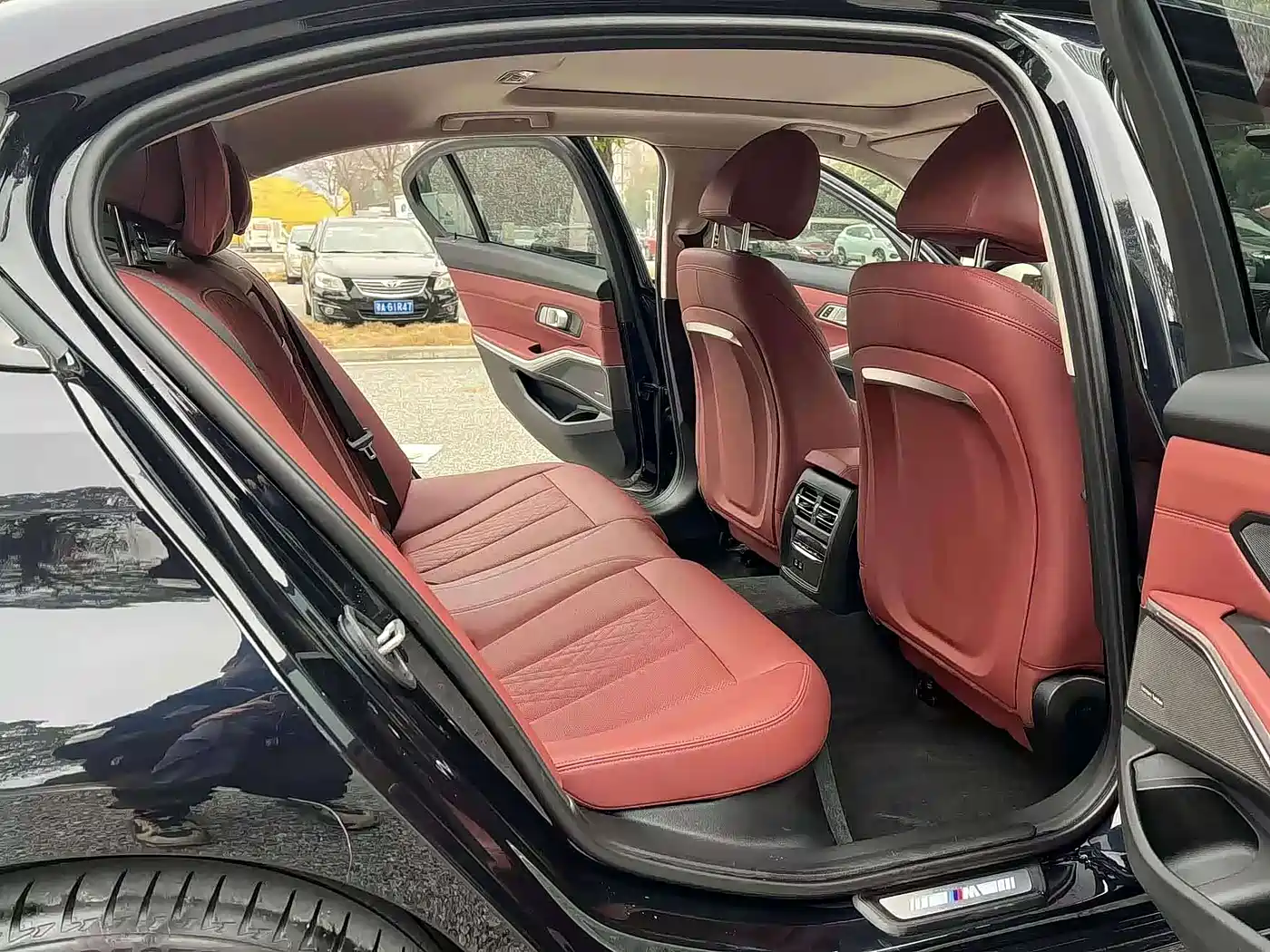 BMW 3 Series 2025 325Li M Sport Package фото 7