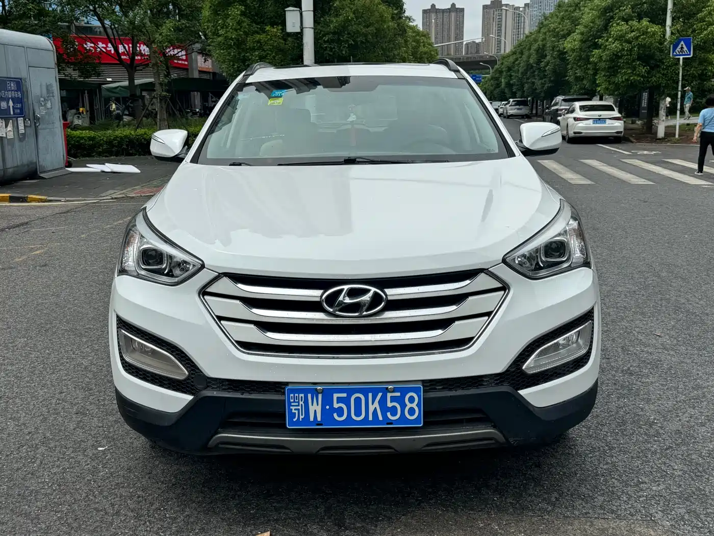 Hyundai Santa Fe 2013 Model 2.4L Automatic 2WD Comfort