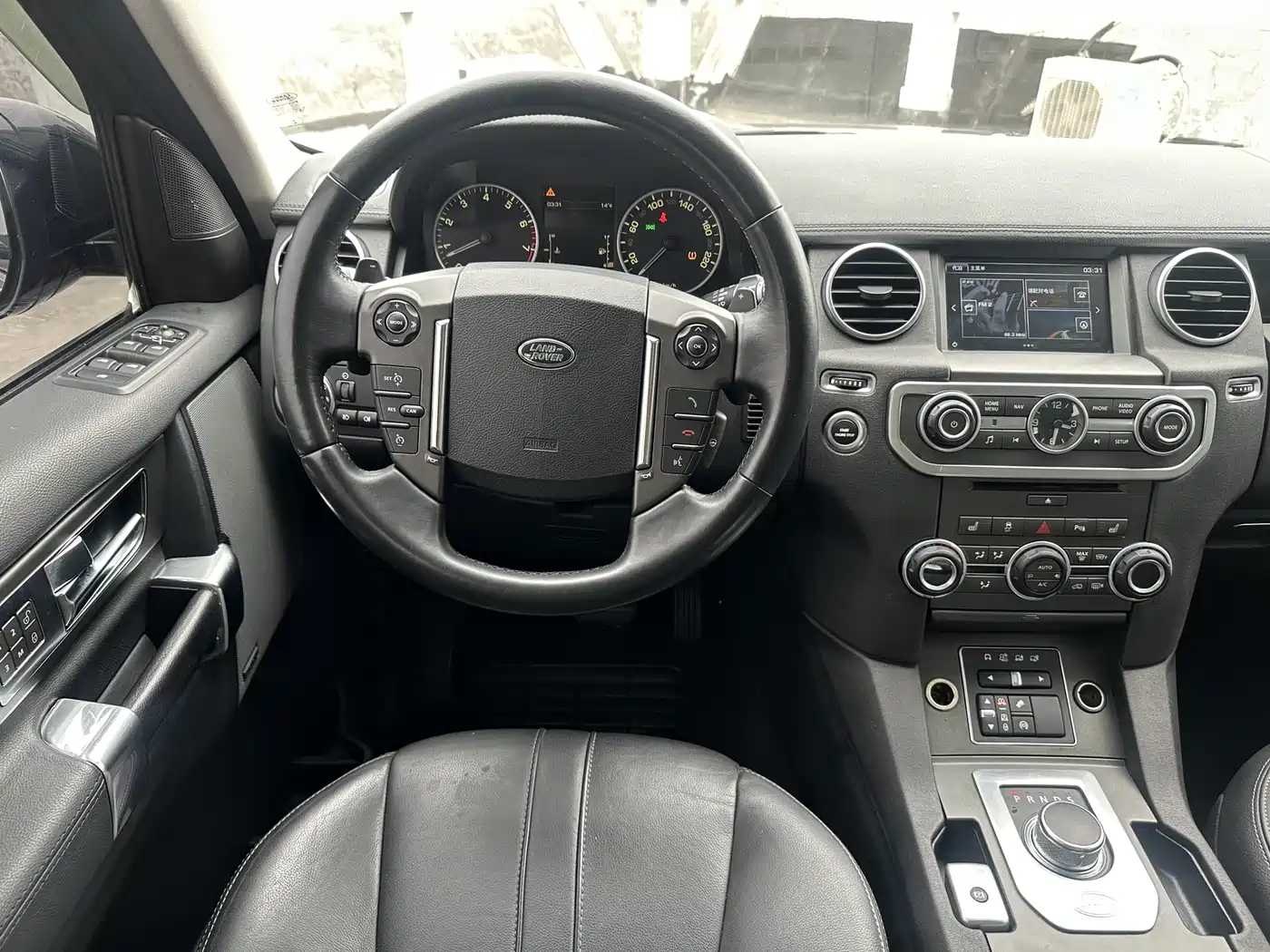 Фото 8 - Land Rover Discovery