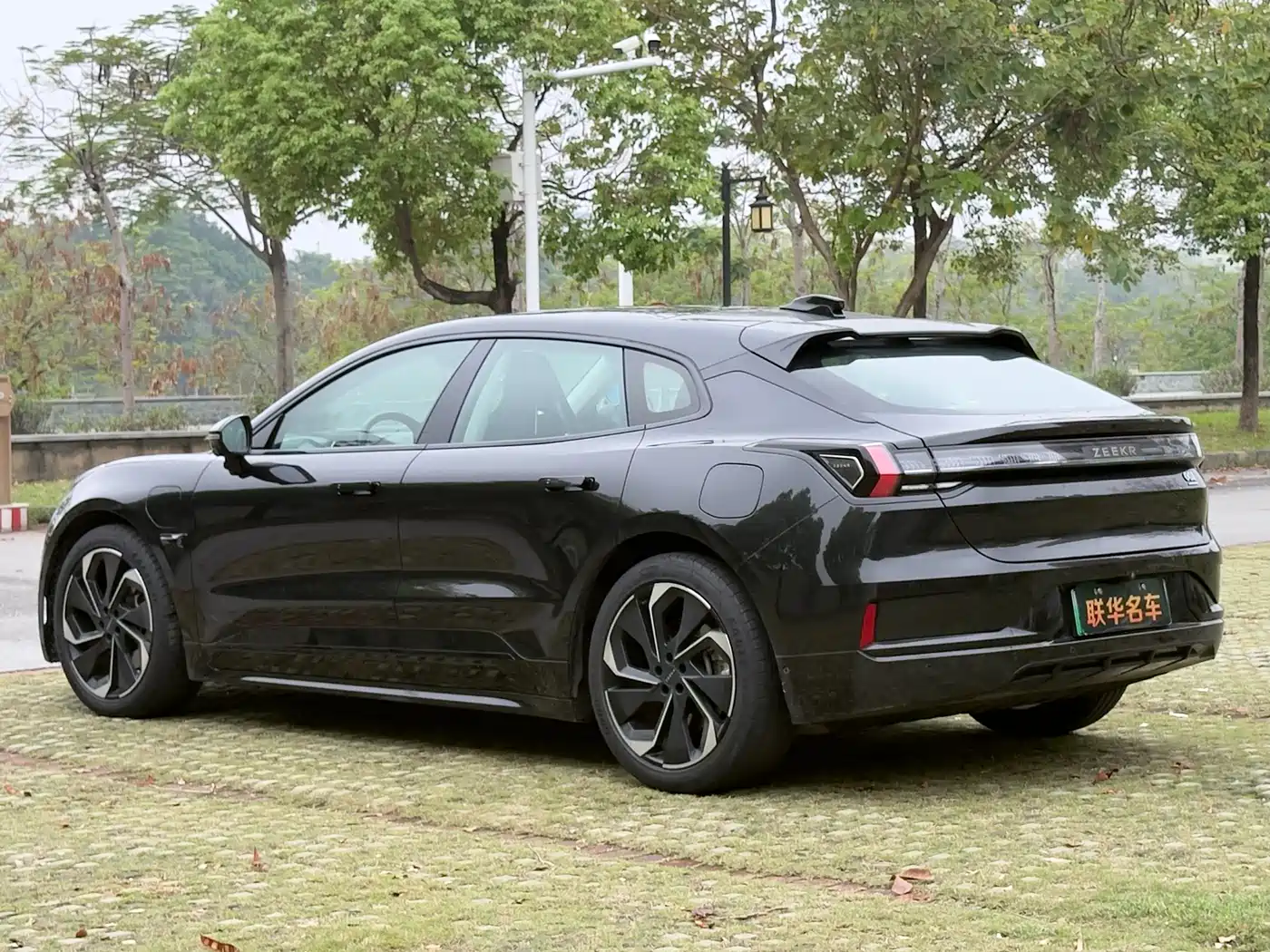 ZEEKR EXTREME KRYPTON 001