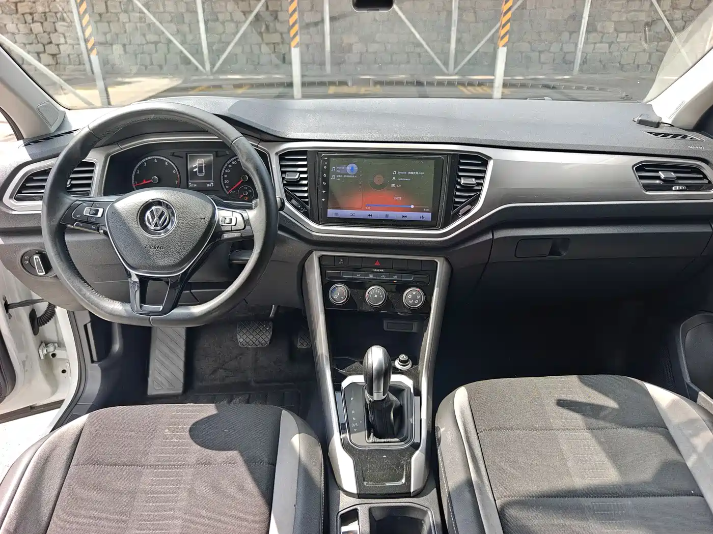 Volkswagen T-ROC 2018 230TSI DSG 2WD Progressive China V фото 8