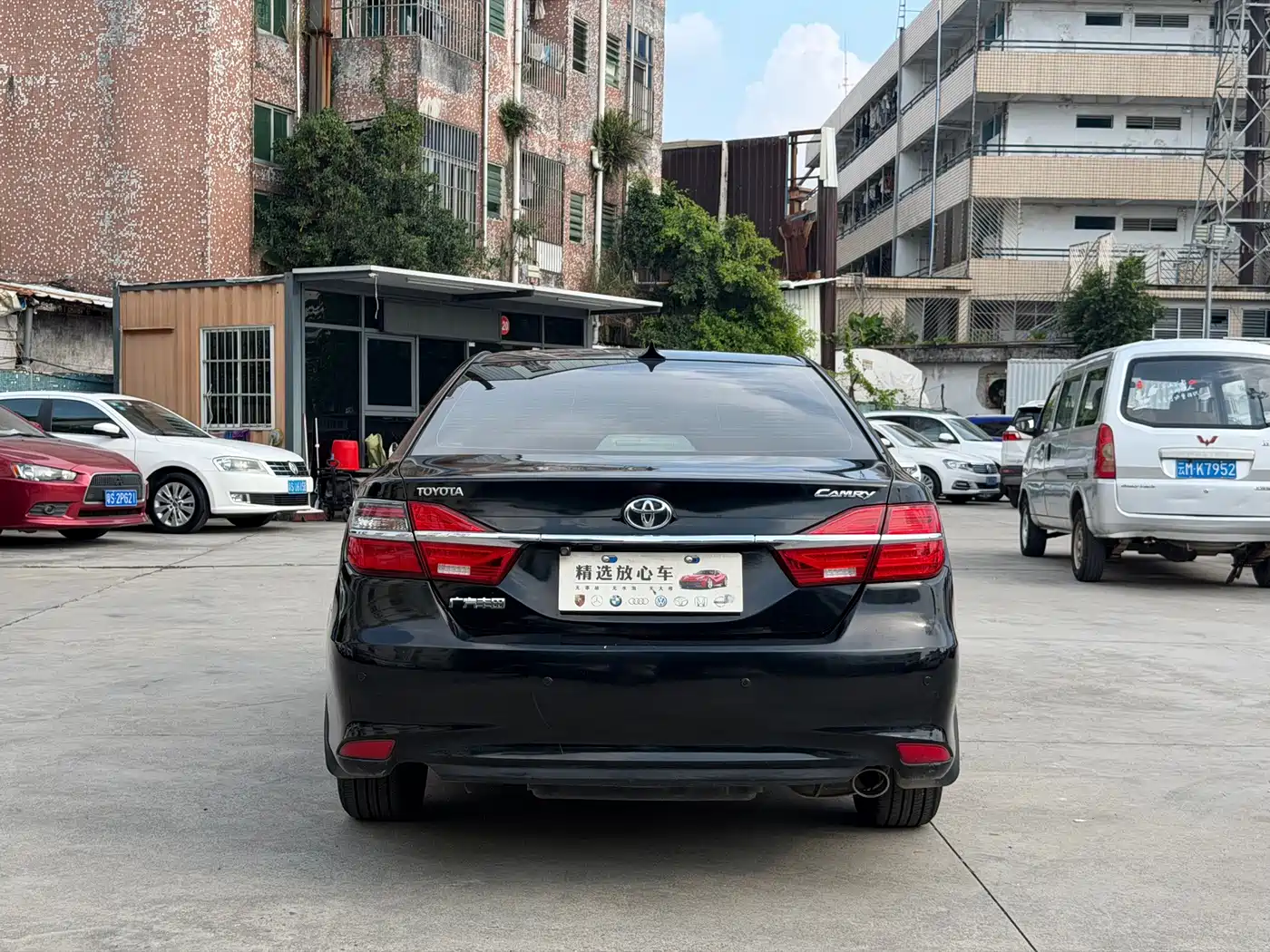 Toyota Camry 2017 2016 2.0G 10th Anniversary Leading Edition
