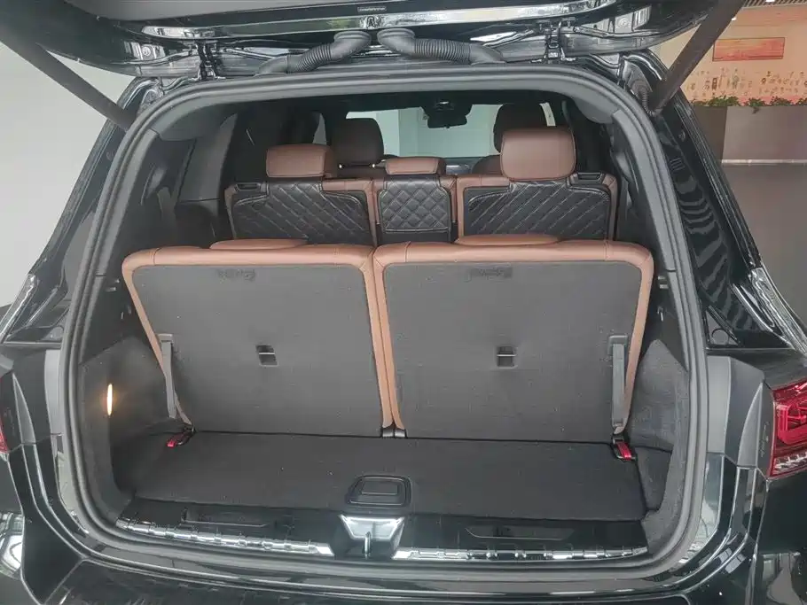 Mercedes-Benz GLB 2023 GLB 220 4MATIC фото 4