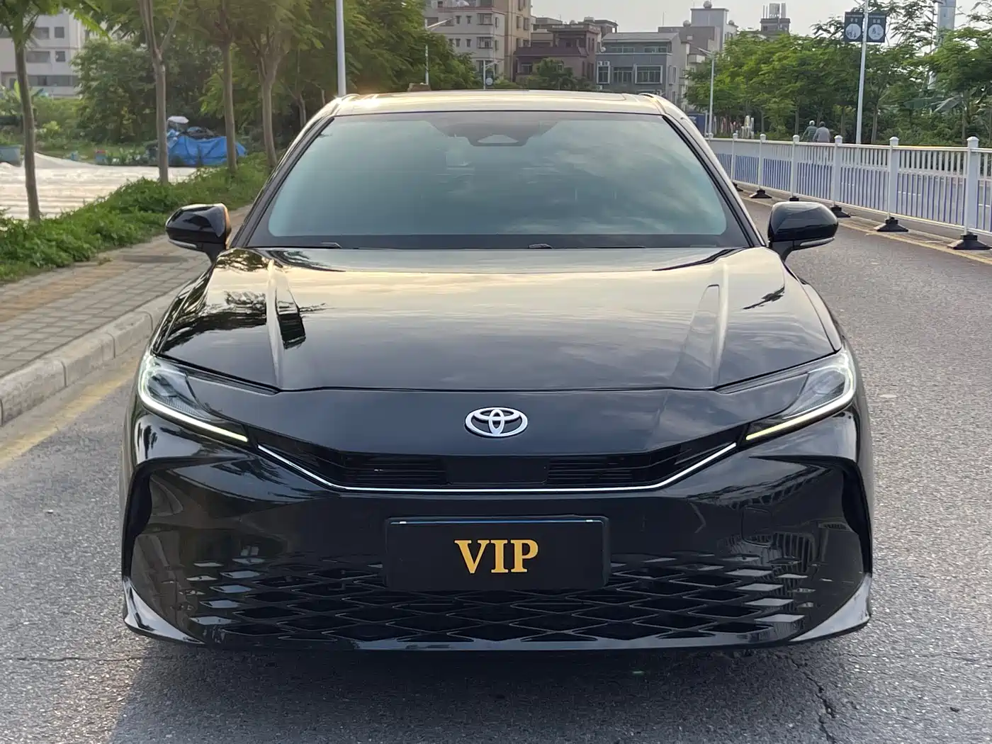 Toyota Camry 2024 Hybrid 2.0HGVP Luxury Edition фото 2