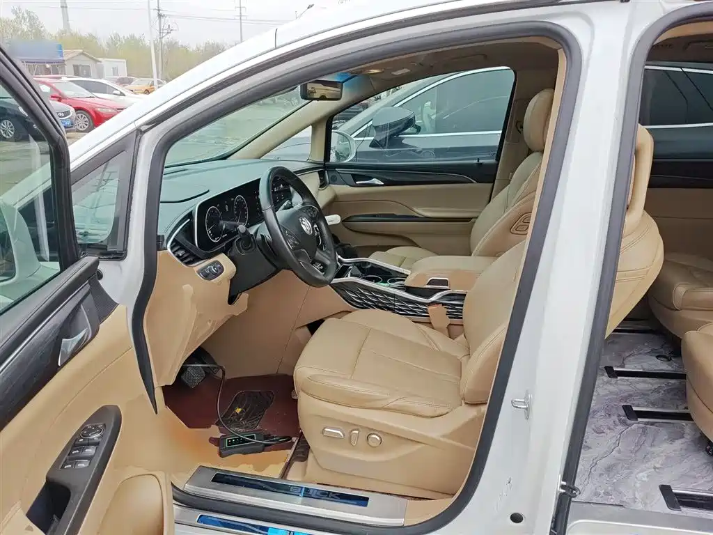Buick GL8 2021 ES Landlord 653T Premium фото 15