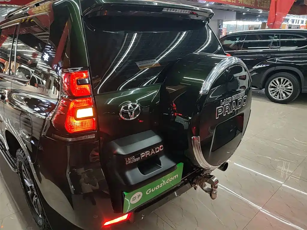 Toyota Prado 2018 3.5L Automatic TX-L Rear-mounted Spare Tire фото 6
