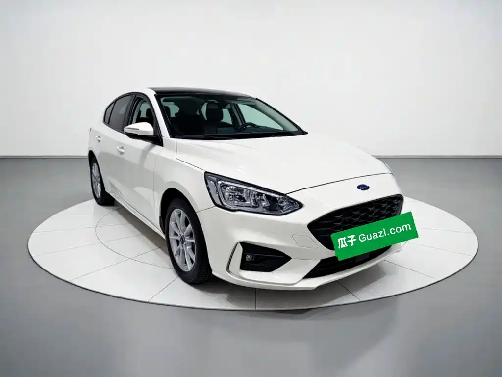 Фото 3 - Ford Focus