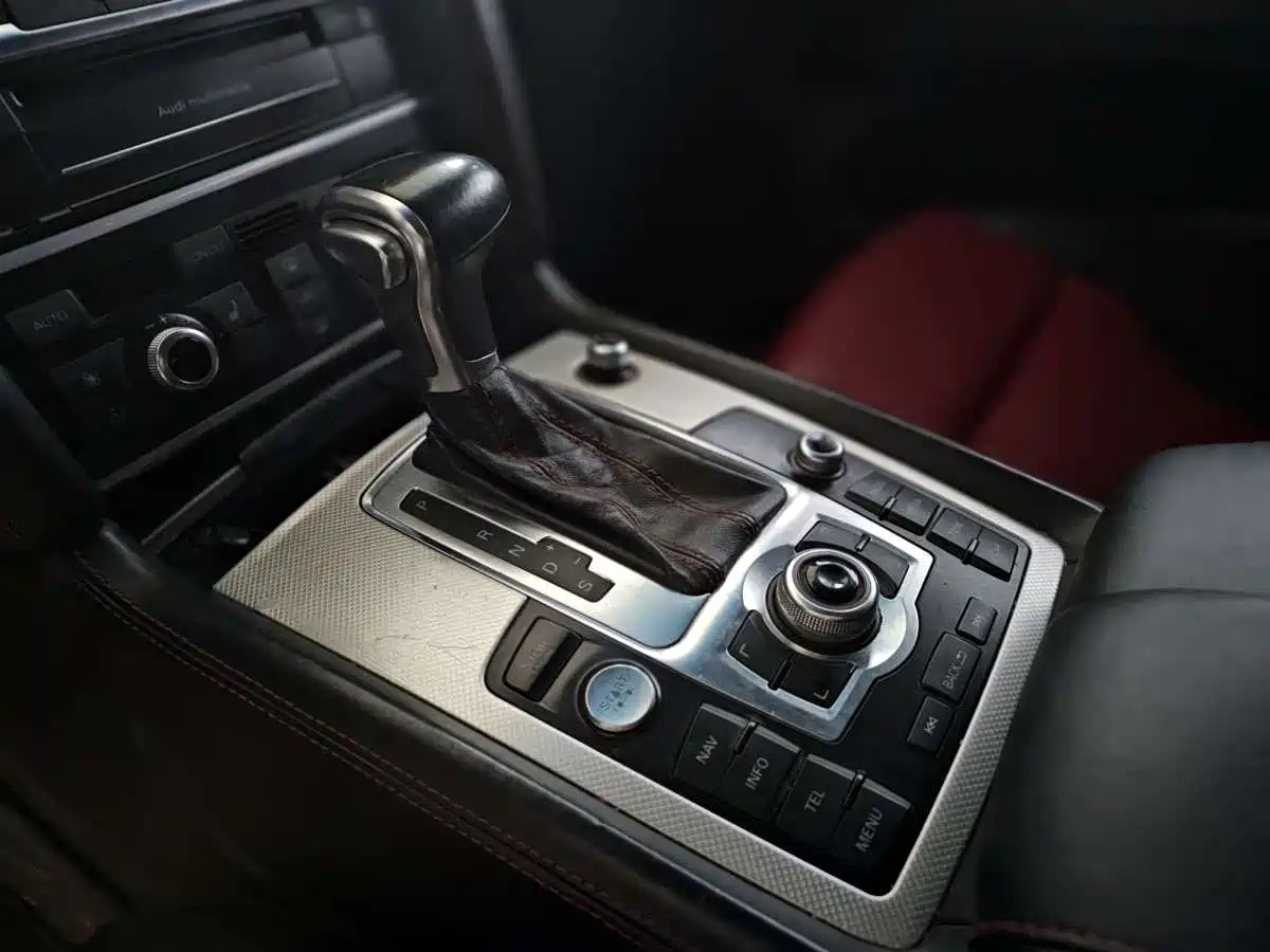 Audi Q7 2012 3.0 TFSI Exclusive (200kW) фото 7