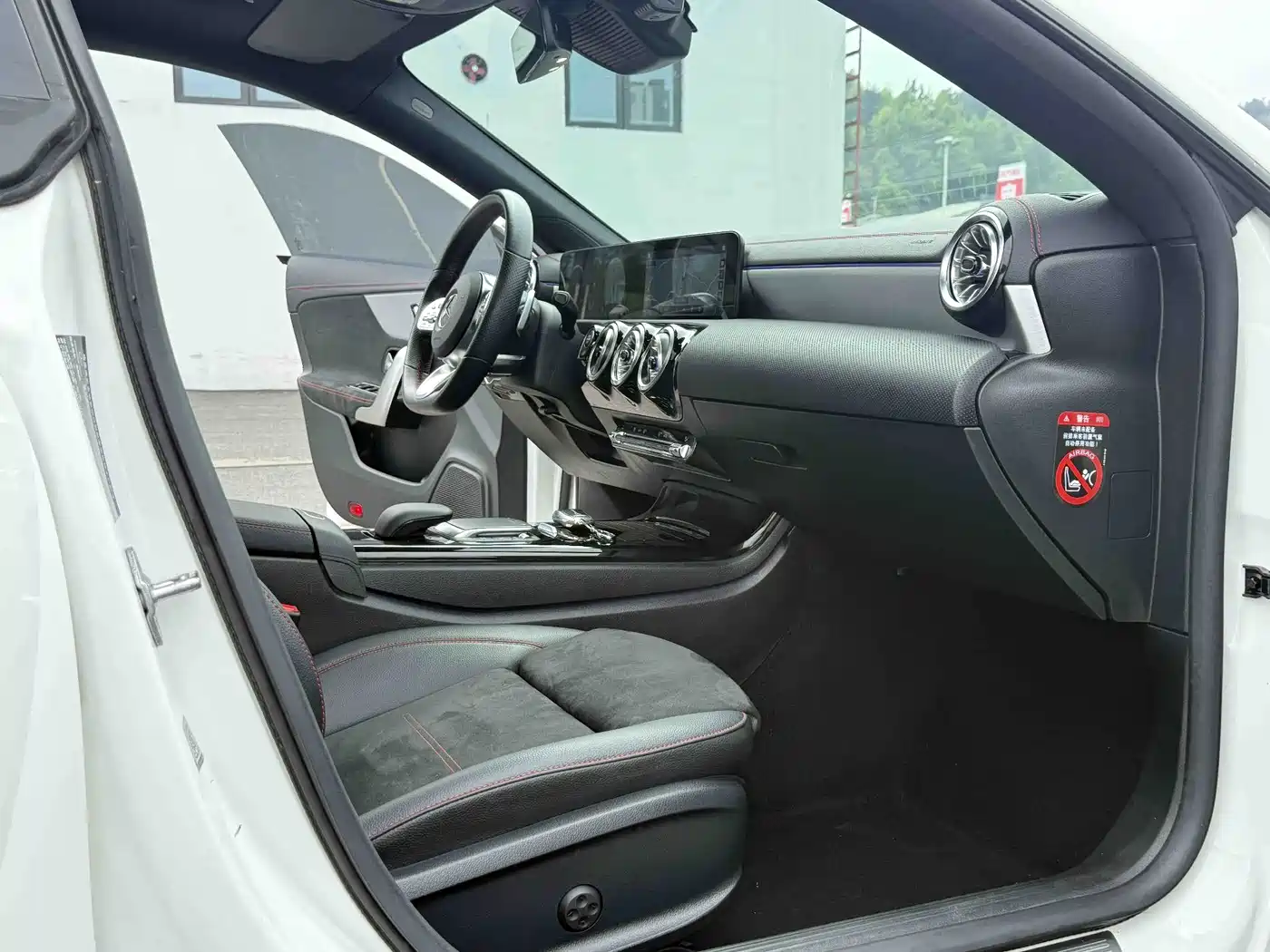 Mercedes-Benz CLA (Import) 2021 CLA 200 4MATIC фото 15