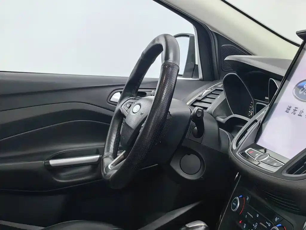 Photo 22 - Ford Kuga