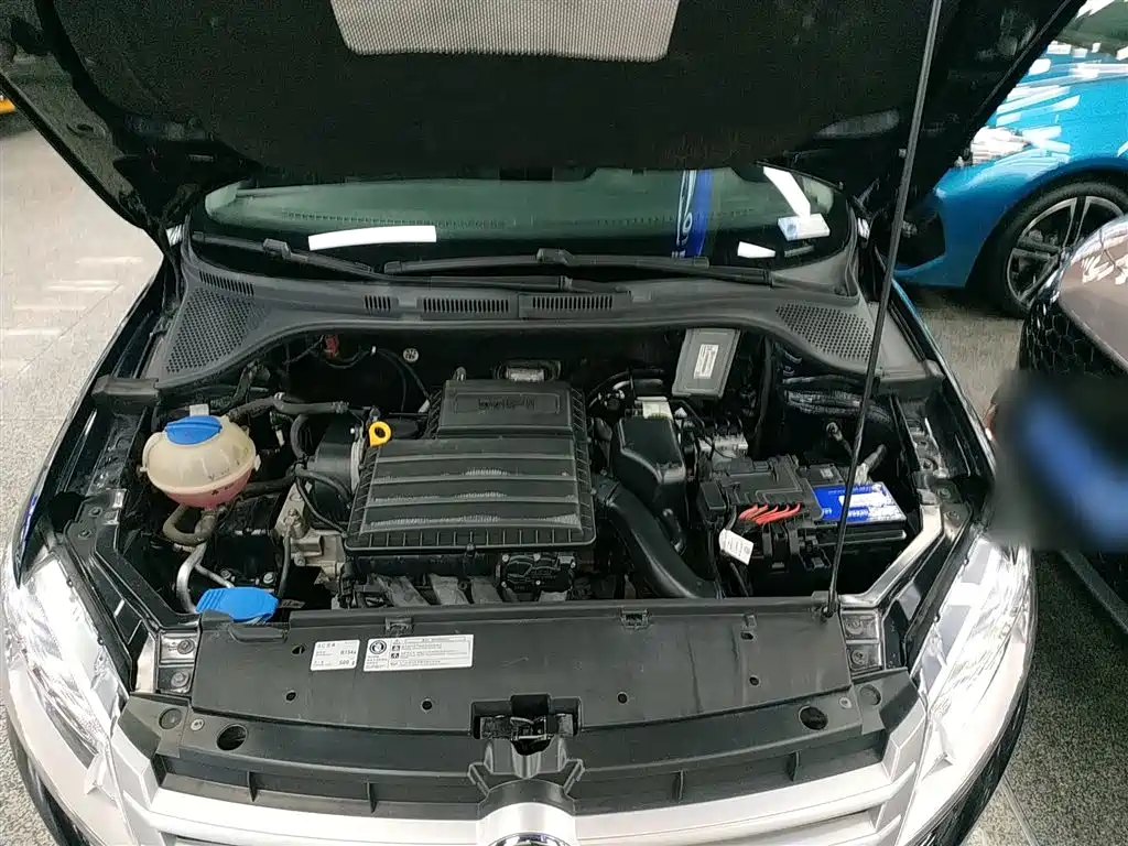 Volkswagen Santana 2015 1.6L Manual Trend Edition фото 16