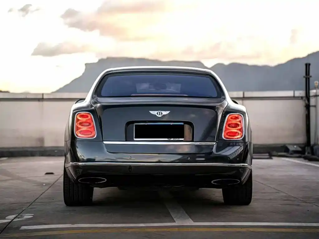 Bentley Mulsanne 2013 6.8T Mulliner Special Edition фото 9