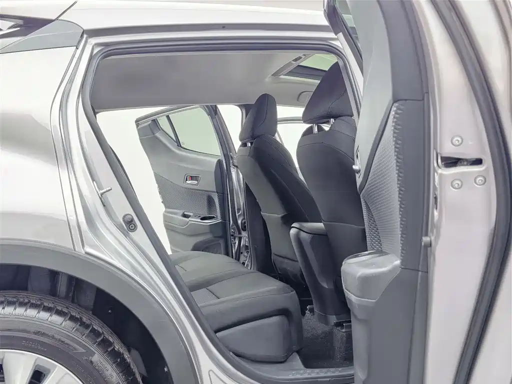 Toyota IZOA 2021 2.0L Yixing Edition фото 20