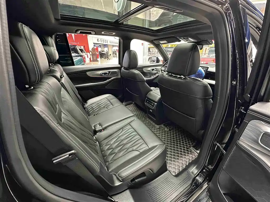 GAC Trumpchi Trumpchi GS8 2024 Navigator Series 2.0TGDI 4WD Luxury Smart Connect Edition фото 27