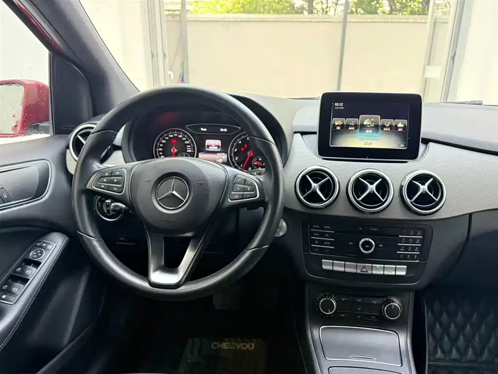 Mercedes-Benz B-Class 2017 B 180 фото 17