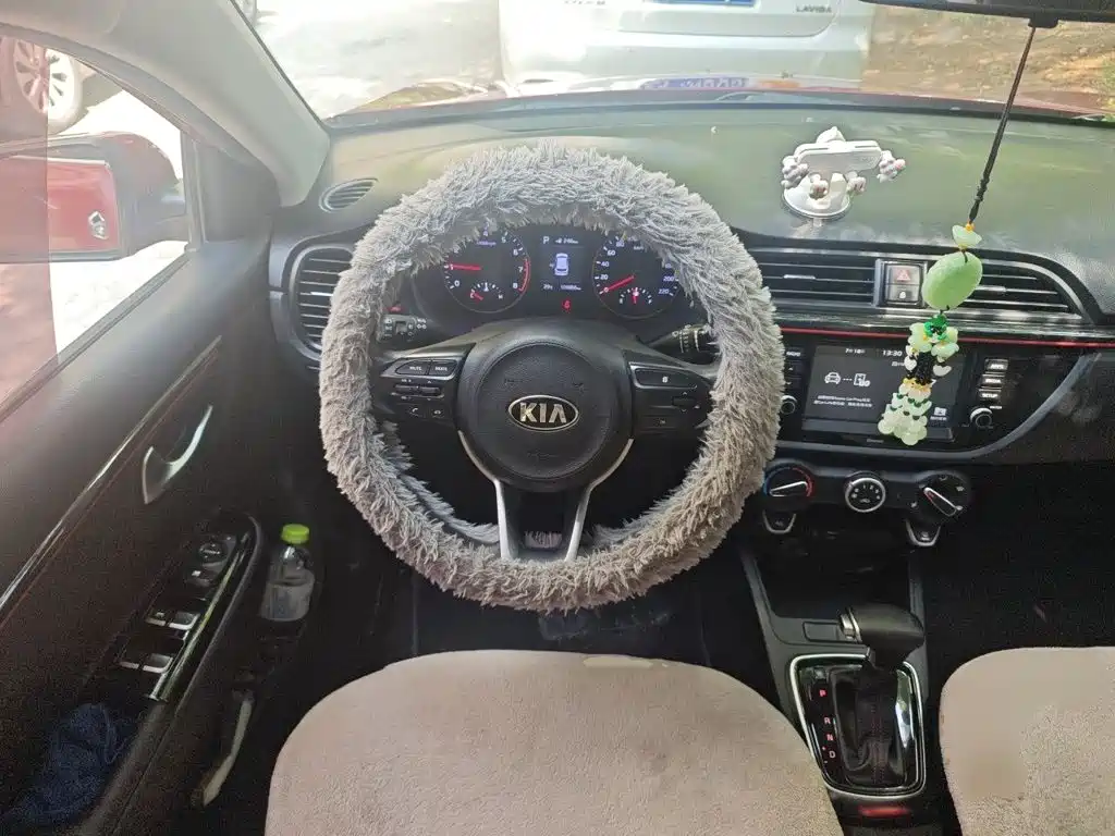 Kia KX CROSS 2018 2017 1.4L AT GLS