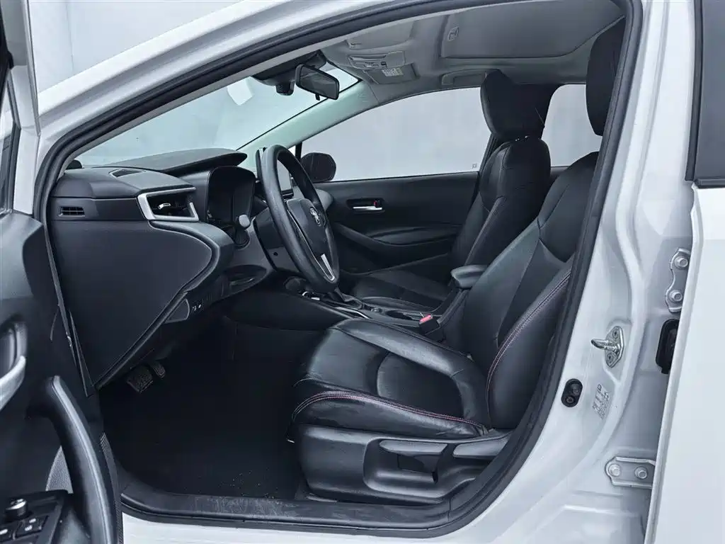 Toyota Corolla 2021 1.2T S-CVT Elite PLUS Edition фото 11