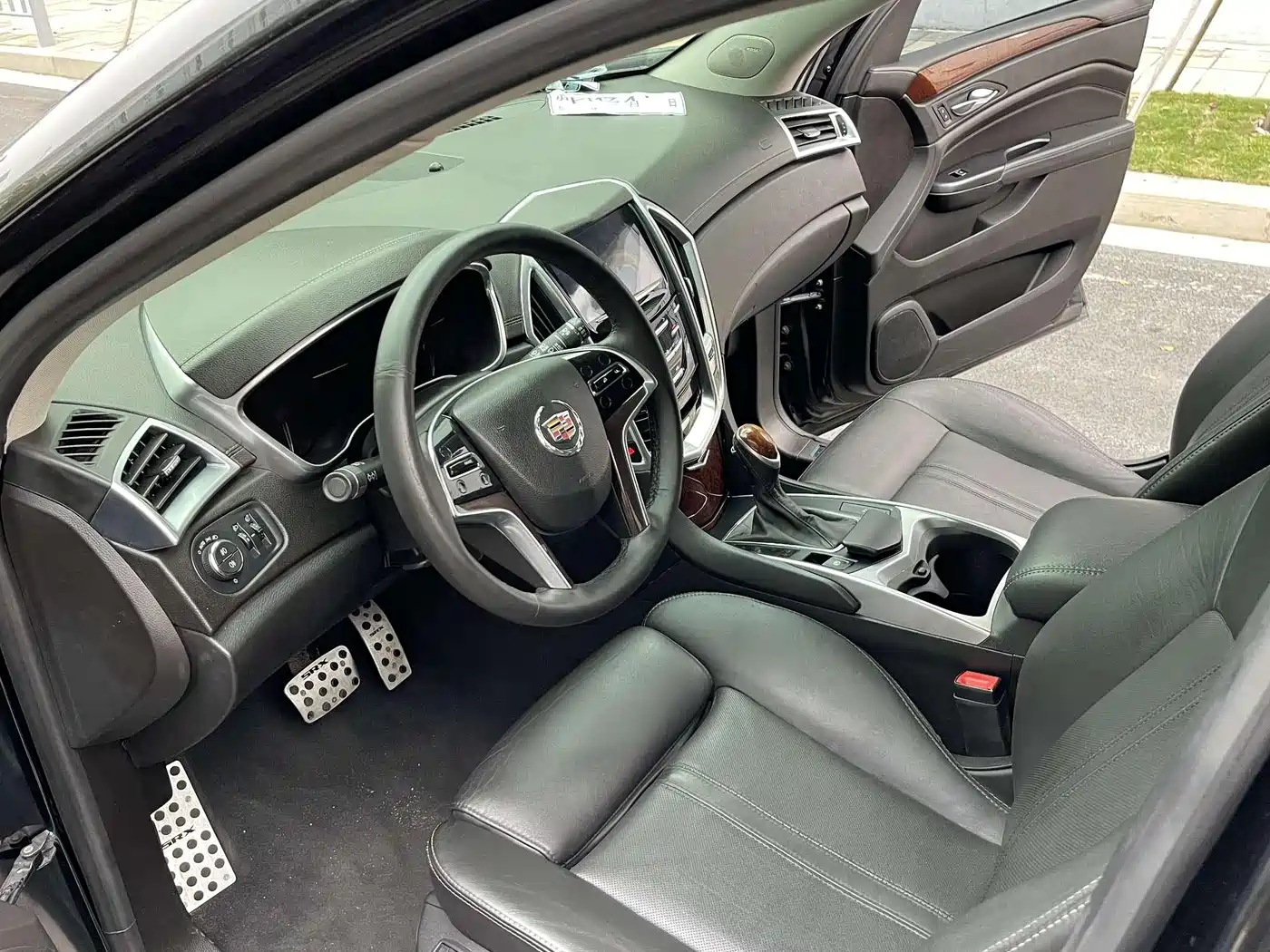 صورة 7 - Cadillac SRX