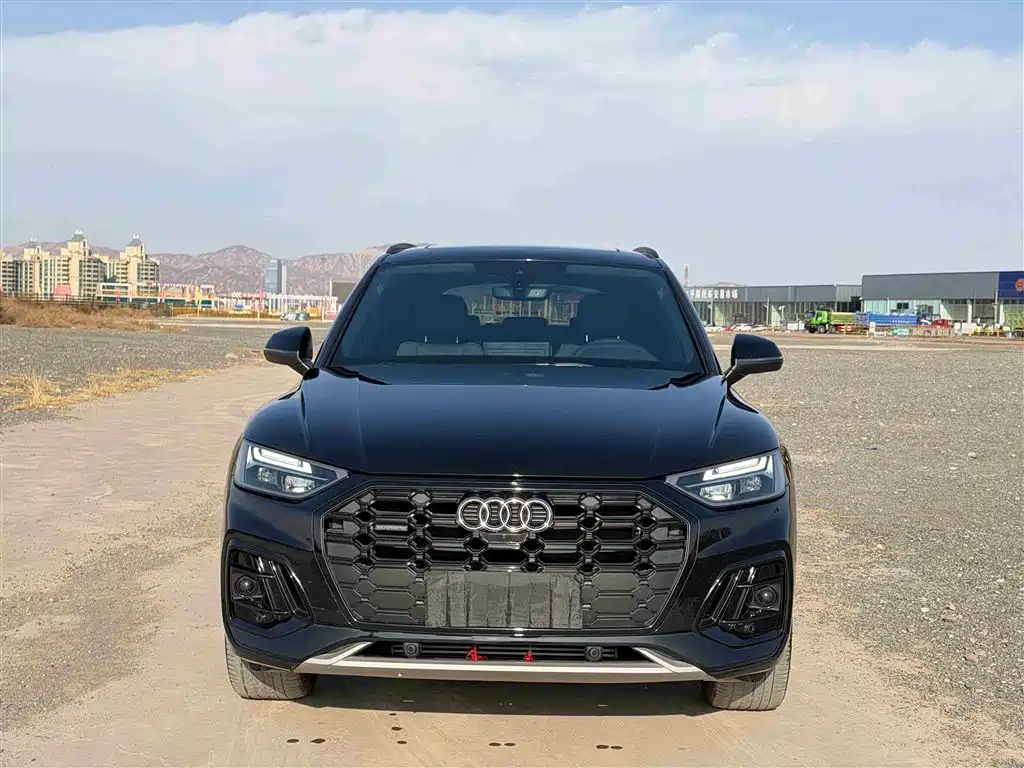 Audi Q5L 2024 Model 45 TFSI Luxury Dynamic фото 2