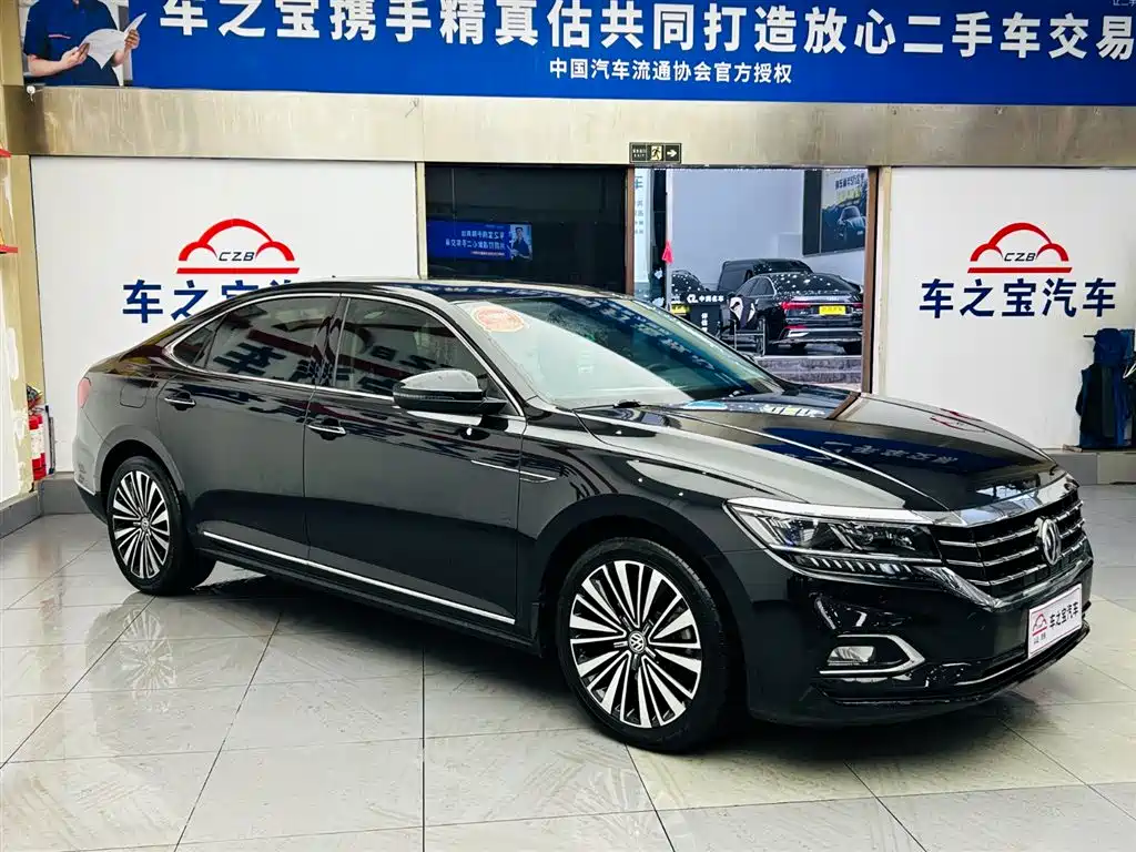 Volkswagen Passat 2019 Model 330TSI Luxury Edition China V фото 3