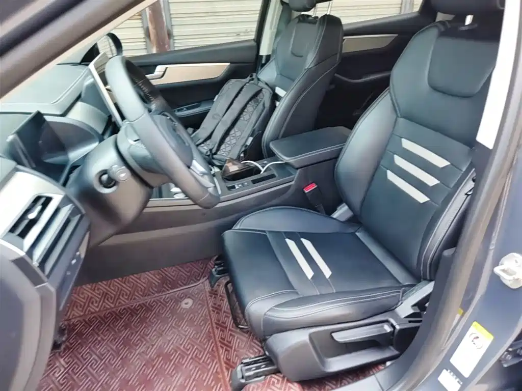 BYD Qin Pro 2018 1.5TI Automatic Smart Connected Dynamic Edition фото 15