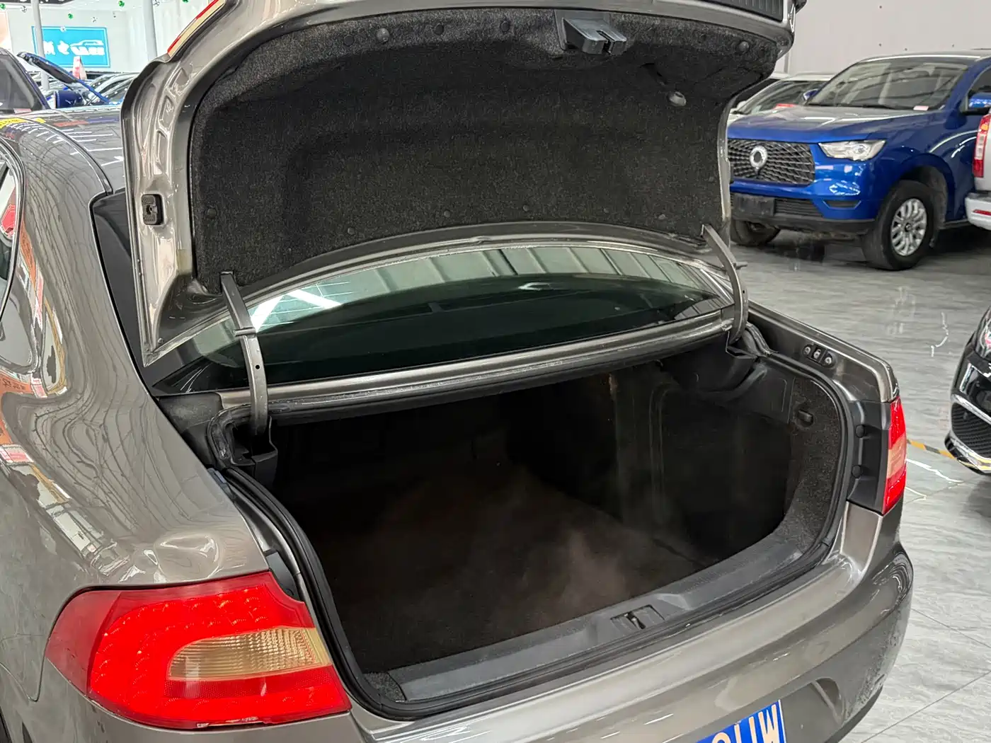 Škoda Superb 2012 1.8TSI Automatic Noble Elegance Edition фото 17