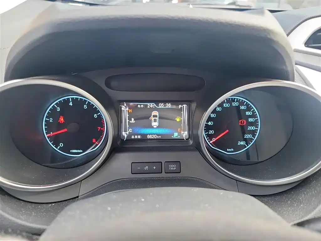 BYD Yuan 2016 1.5L Automatic Luxury фото 12