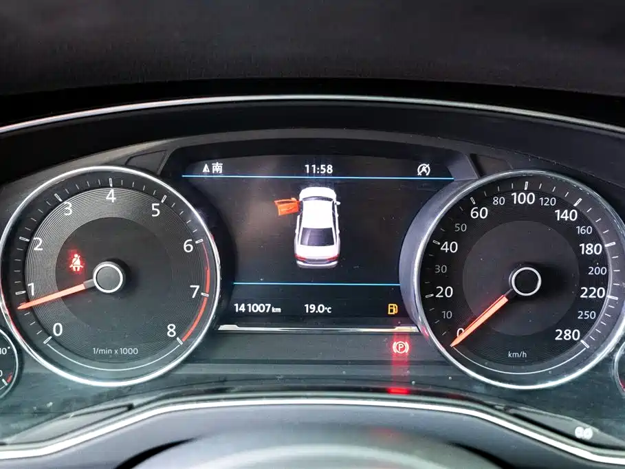 Volkswagen Phideon 2018 380TSI 2WD Business Edition фото 13
