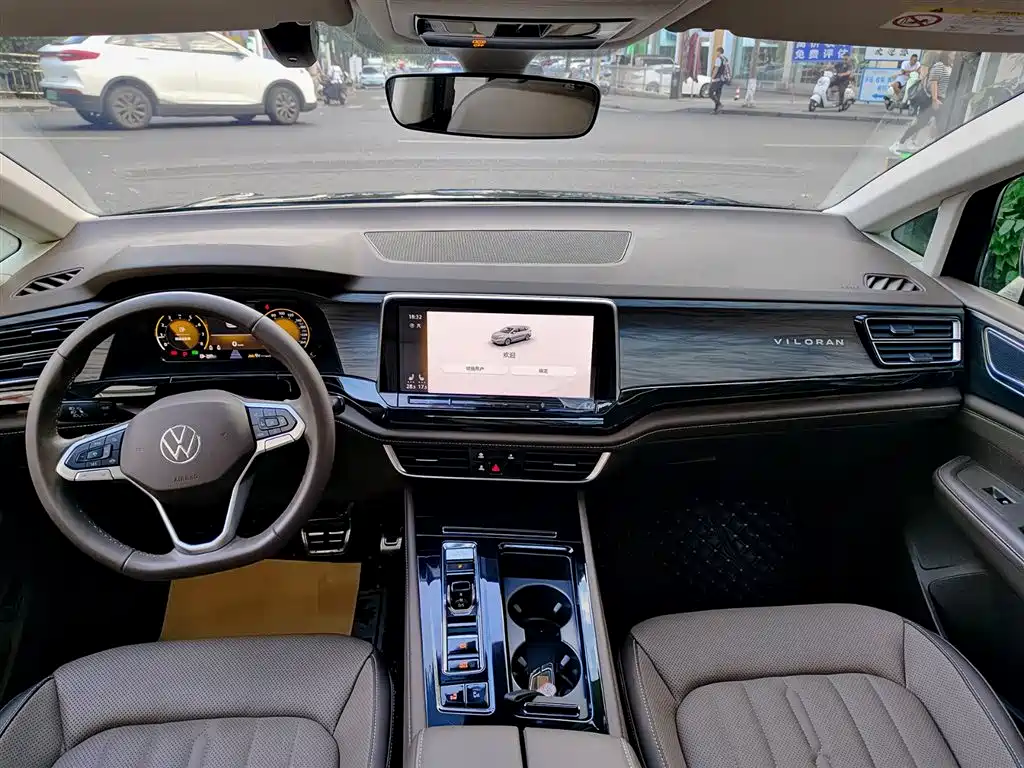 Volkswagen Viloran 2023 Facelift 380TSI Prestige Edition фото 10