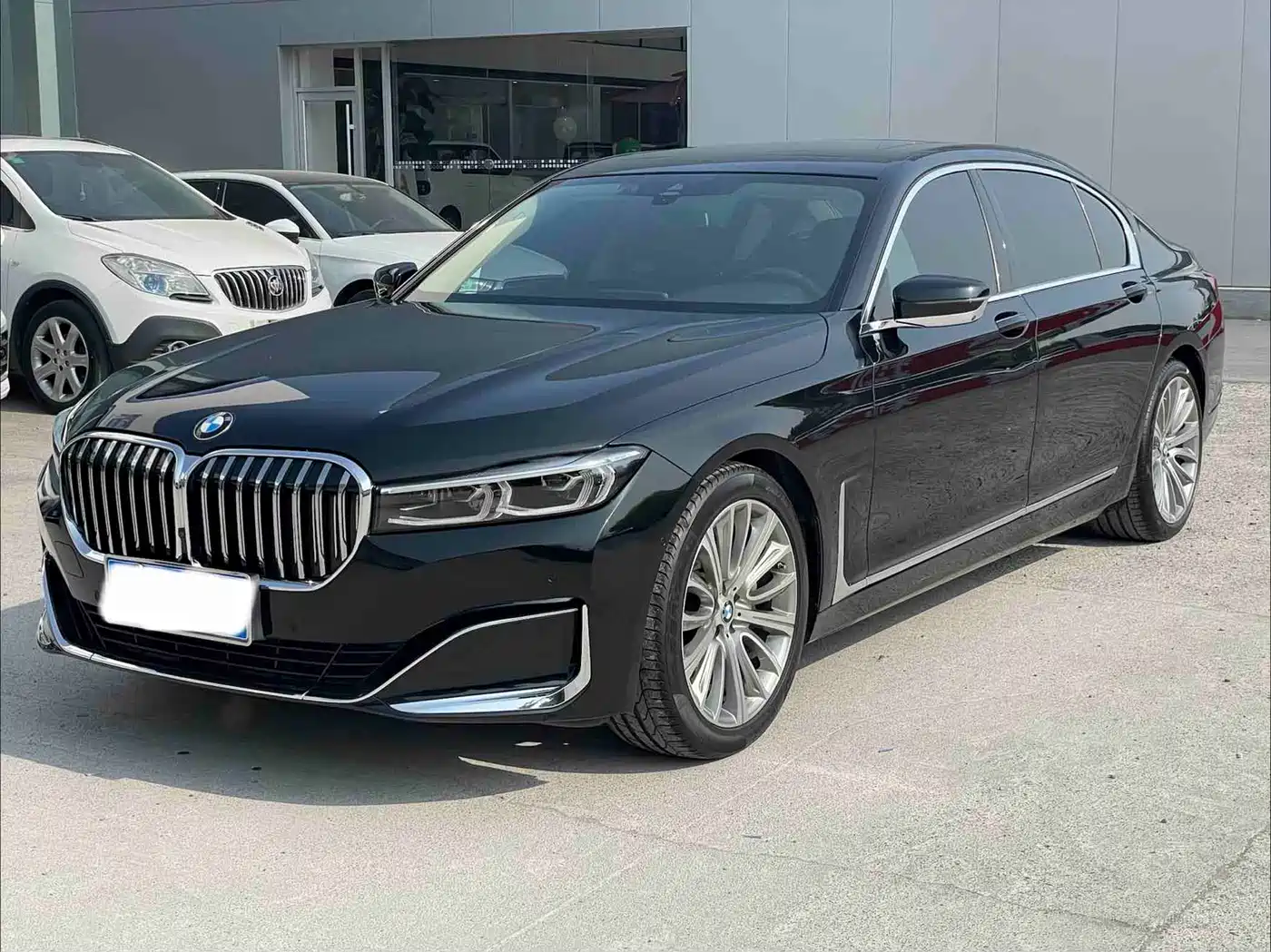BMW 7 Series 2021 Model 740Li Leading Luxury Package