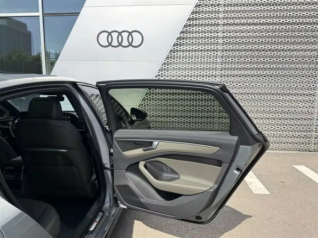 2026 Audi A6L