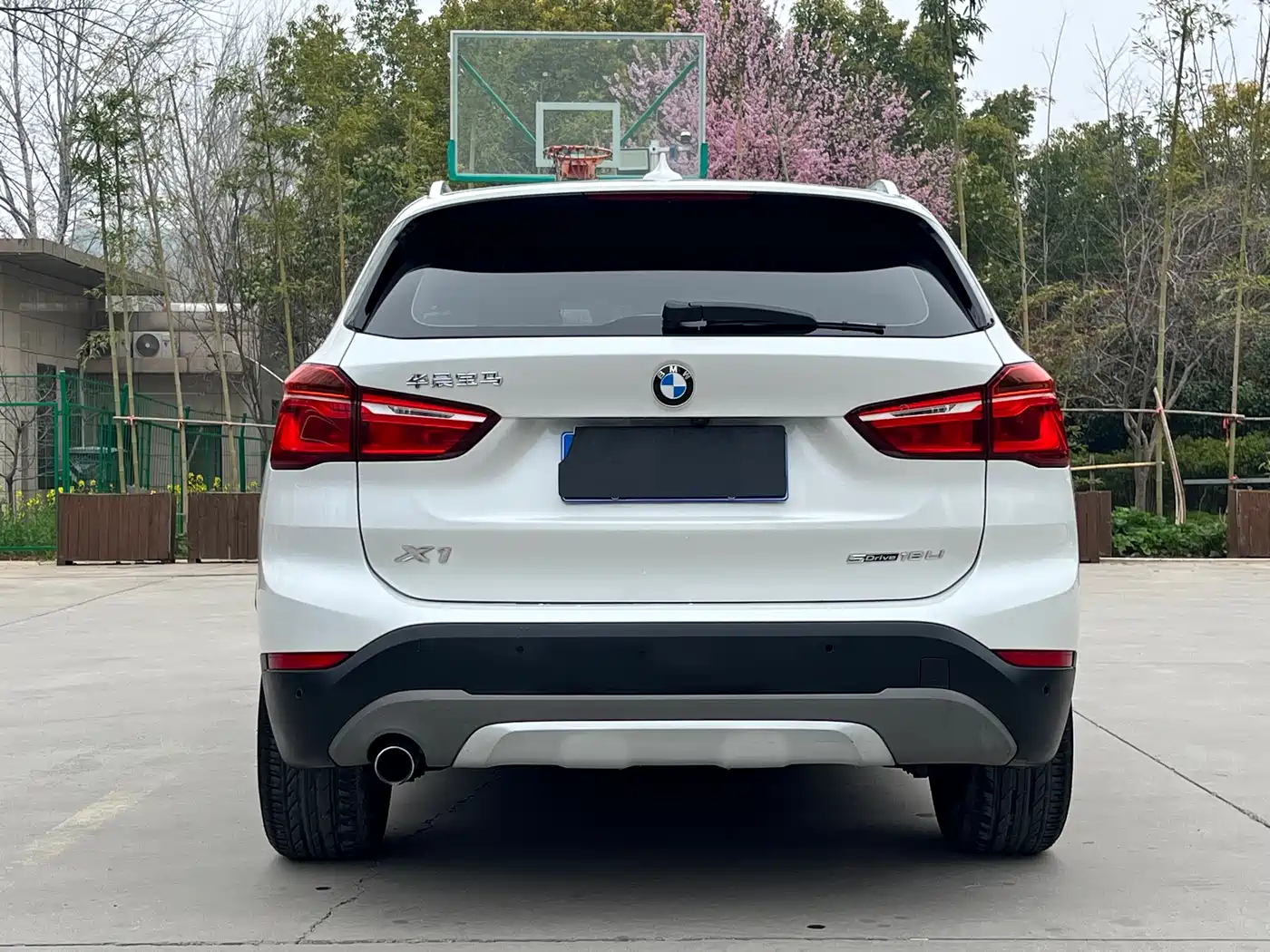 BMW X1 2019 sDrive18Li Premium Model фото 6