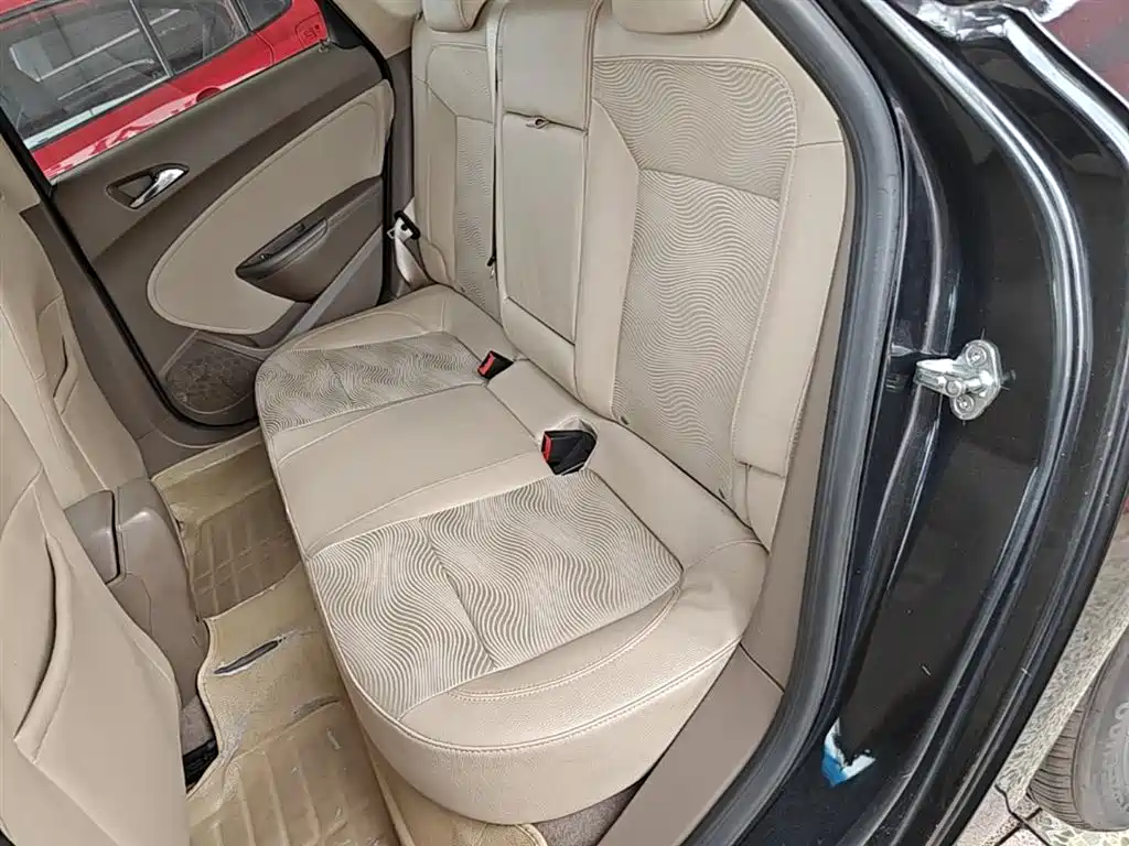 Buick Excelle 2013 GT 1.6L Automatic Fashion Edition фото 17
