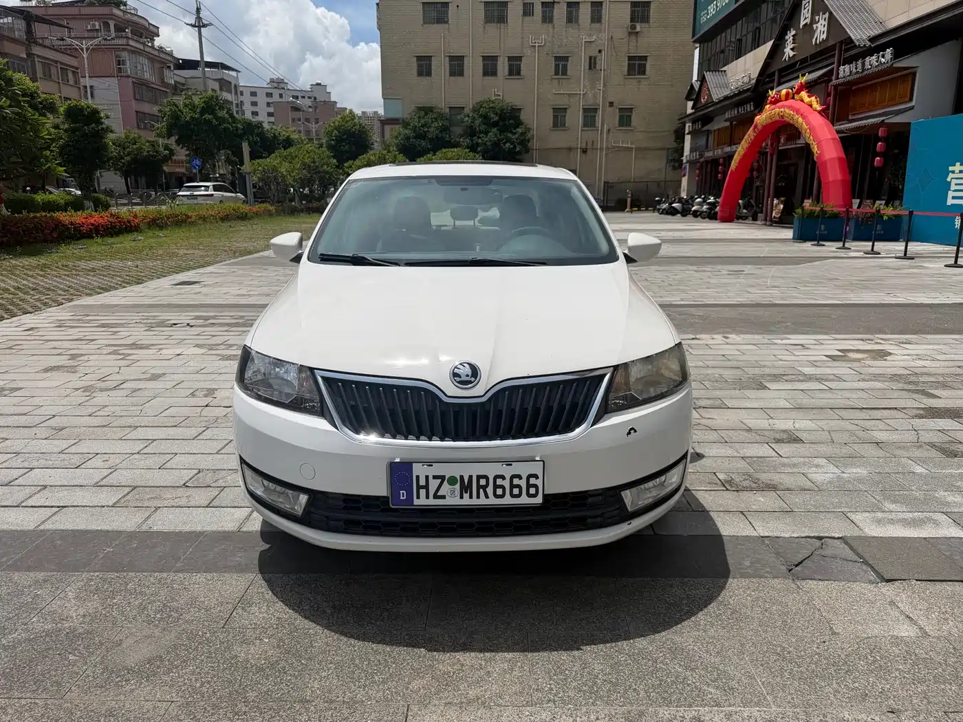 Škoda Rapid 2014 2013 1.6L Automatic Smart Selection