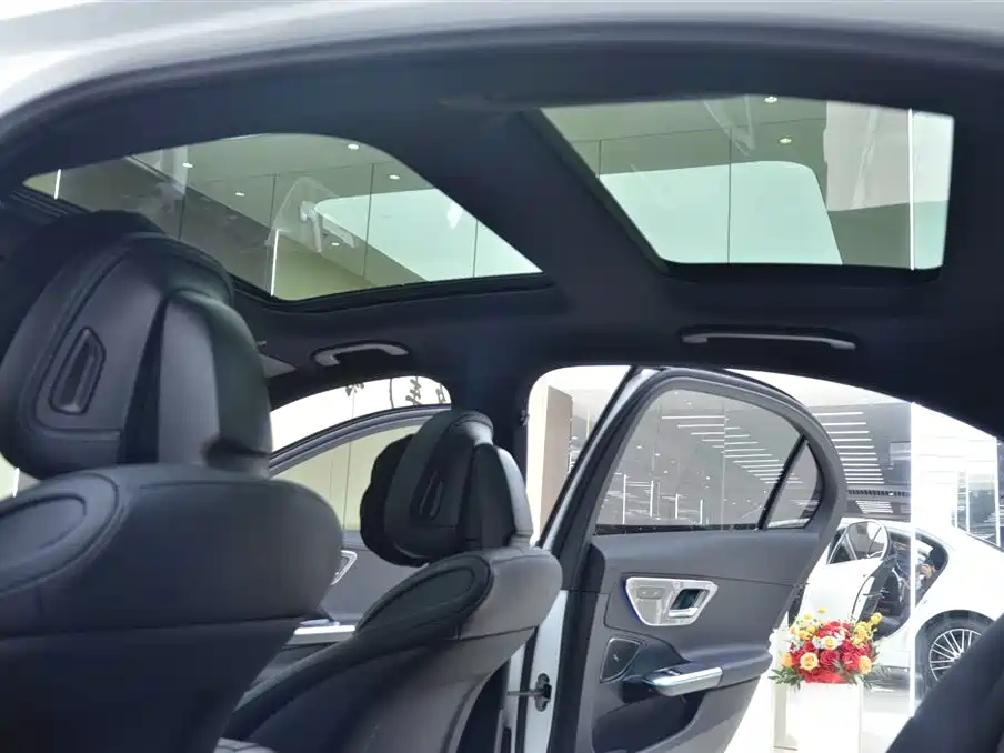 Mercedes-Benz C-Class 2024 Facelift C 260 L Sport фото 13