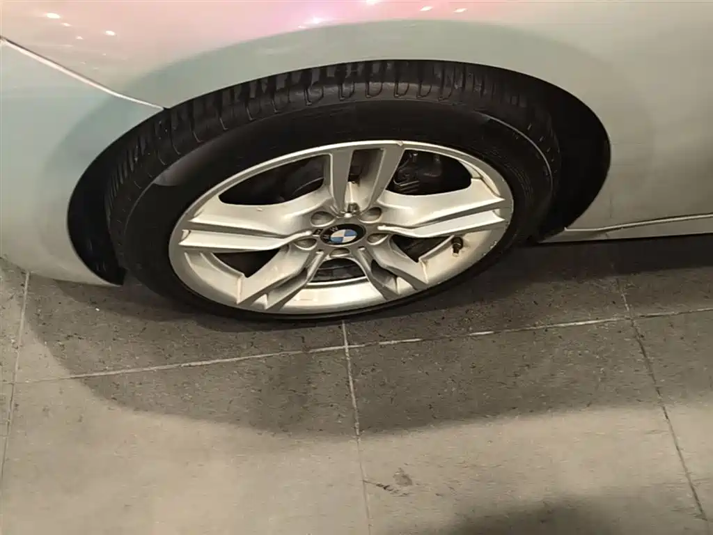 BMW 3 Series 2017 320Li M Sport фото 23