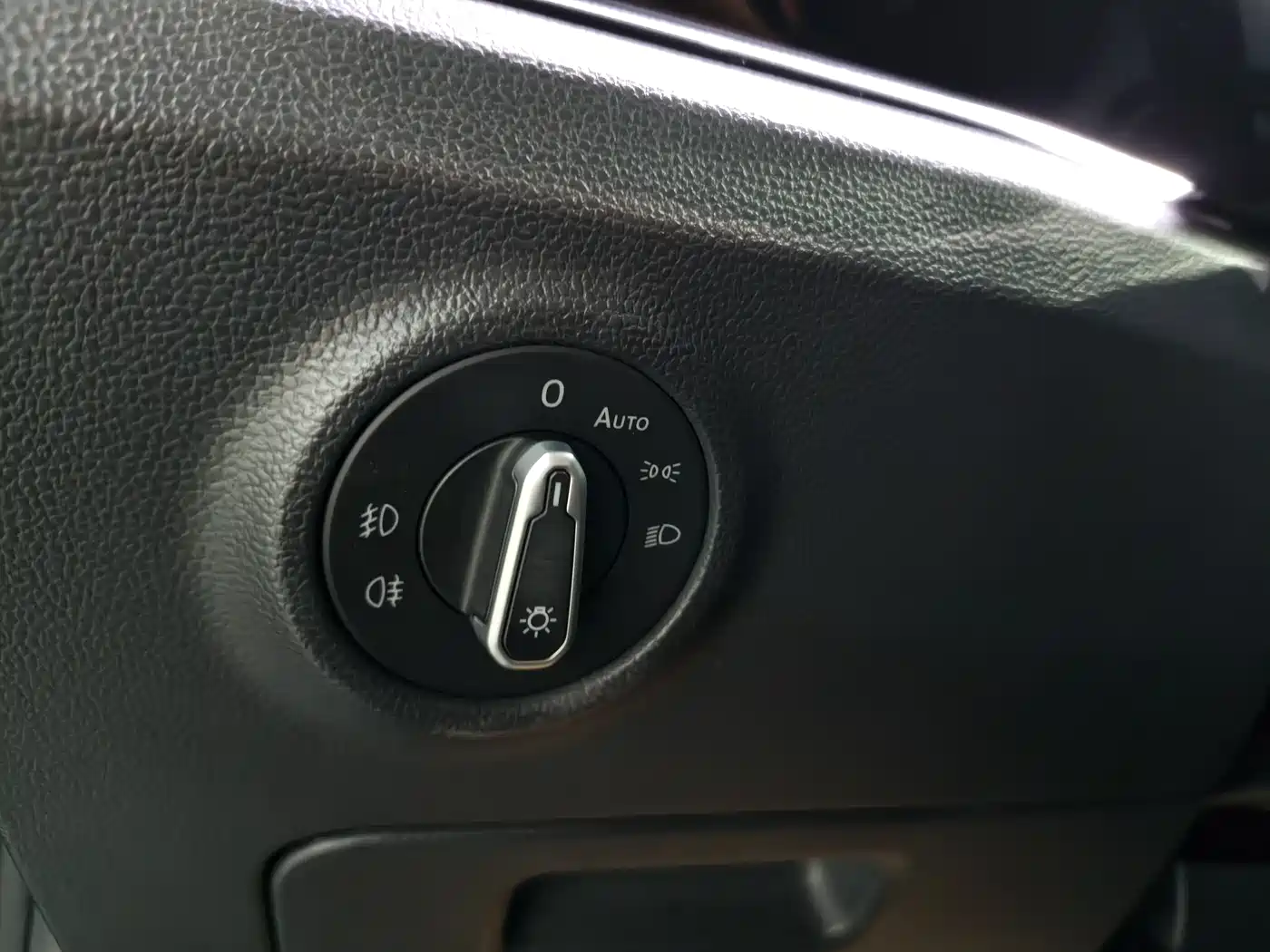 Volkswagen Tayron 2020 330TSI 2WD Luxury Smart Edition фото 12
