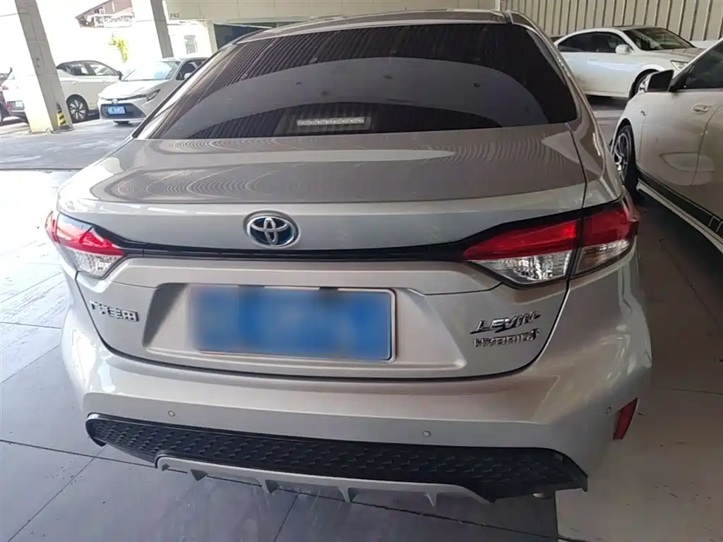 Toyota Levin 2021 Dual Engine 1.8H E-CVT Sport фото 6