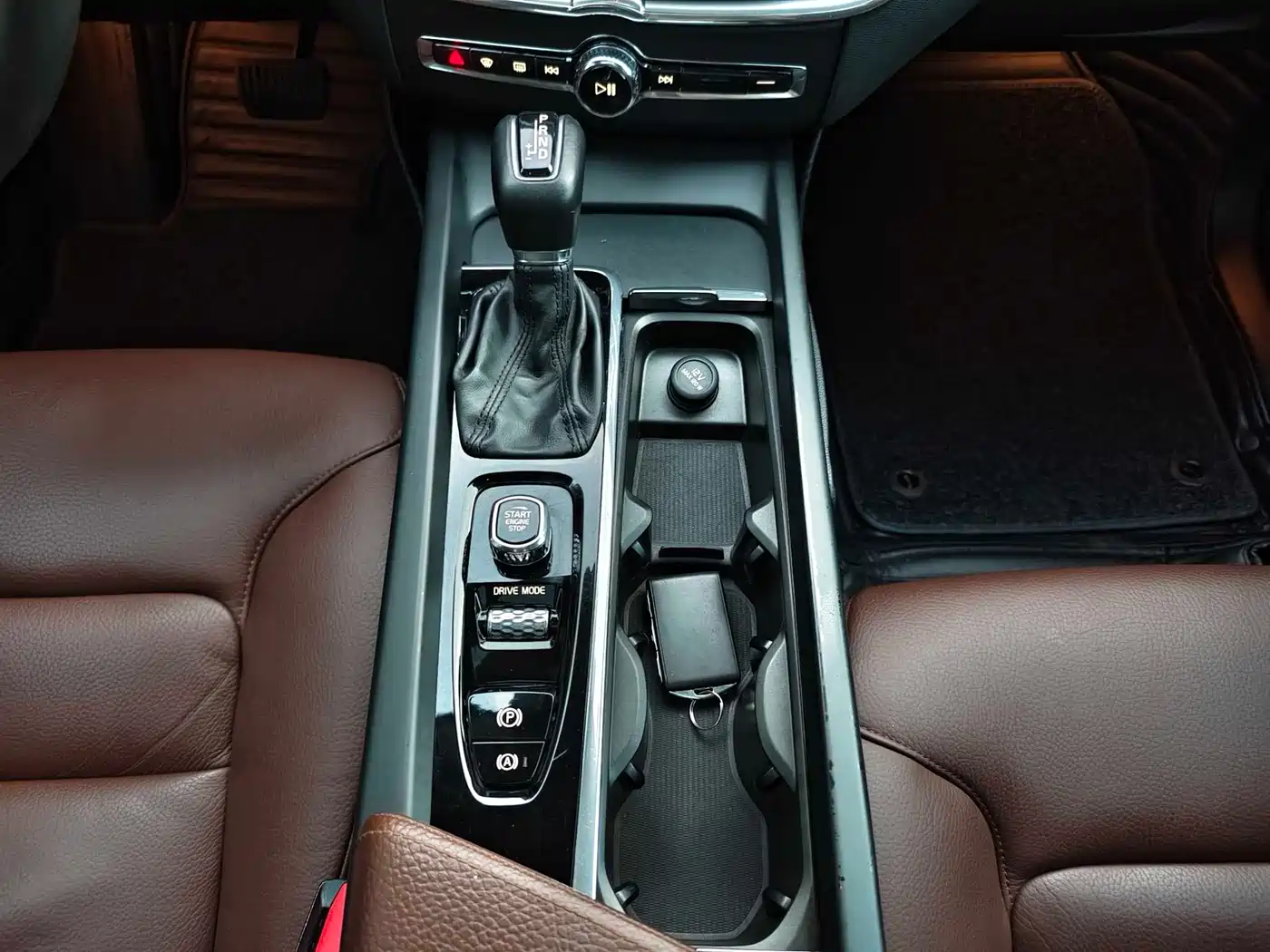 Фото 19 - Volvo XC60