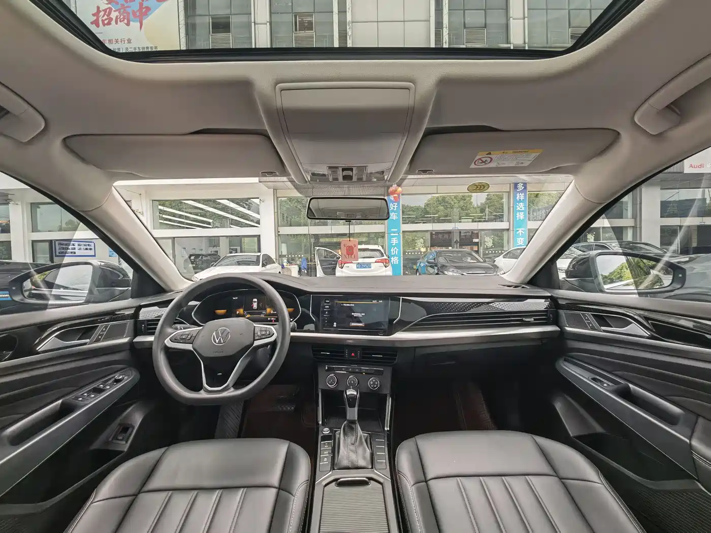 Volkswagen Passat 2024 280TSI Elite Edition фото 11