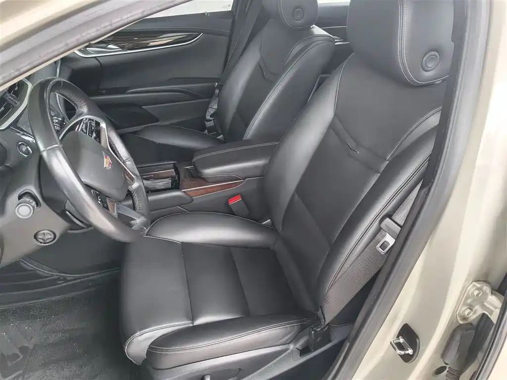 Cadillac XTS 2018 28T Technology фото 15