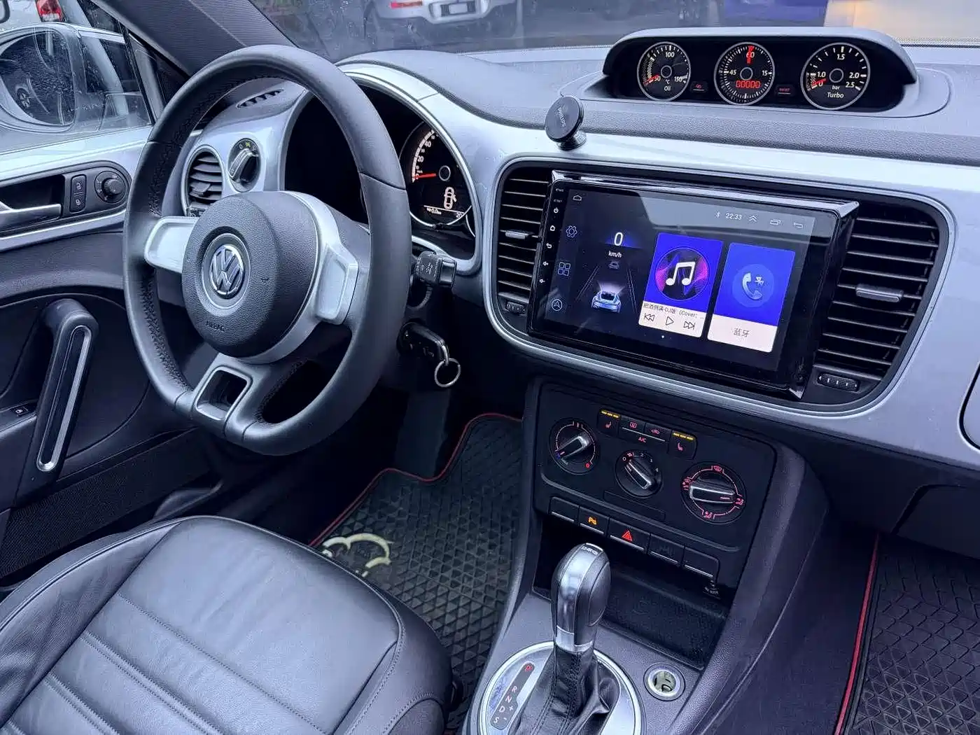 Volkswagen Beetle 2013 1.4TSI Comfort фото 19