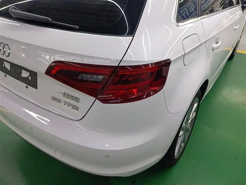 Audi A3 2016 Sportback 35 TFSI Style фото 8