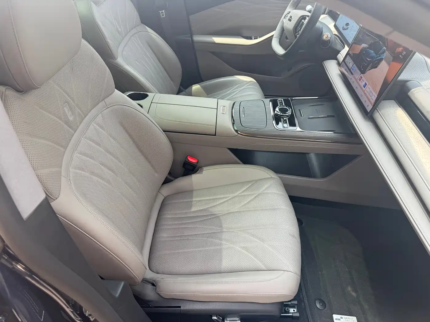 GEELY GALAXY GALAXY SPARKLE 8