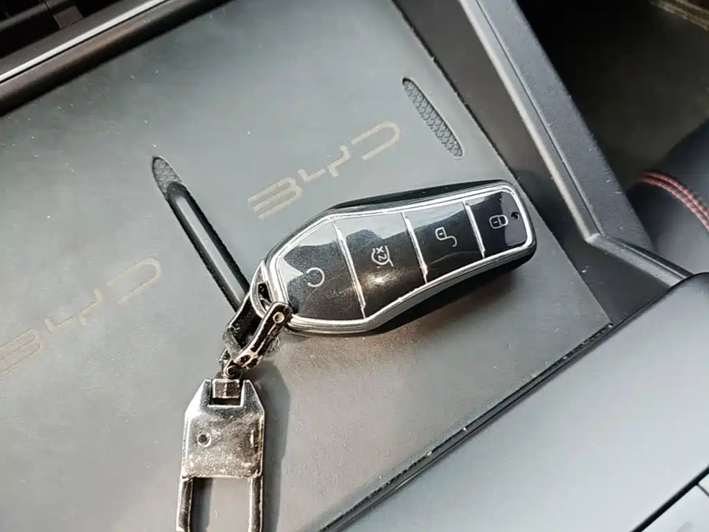 BYD Qin L 2026 2026 Model DM-i Smart Drive Edition 128KM Pioneer