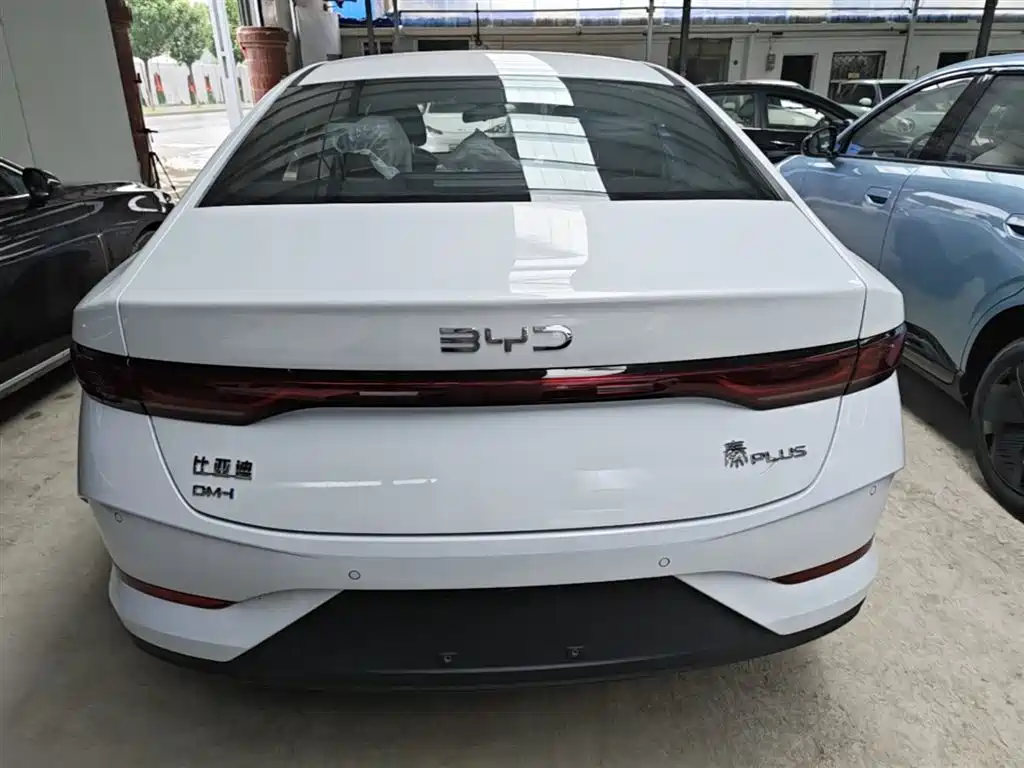 BYD Qin PLUS 2026 DM-i Smart Edition 128KM Progressive фото 6