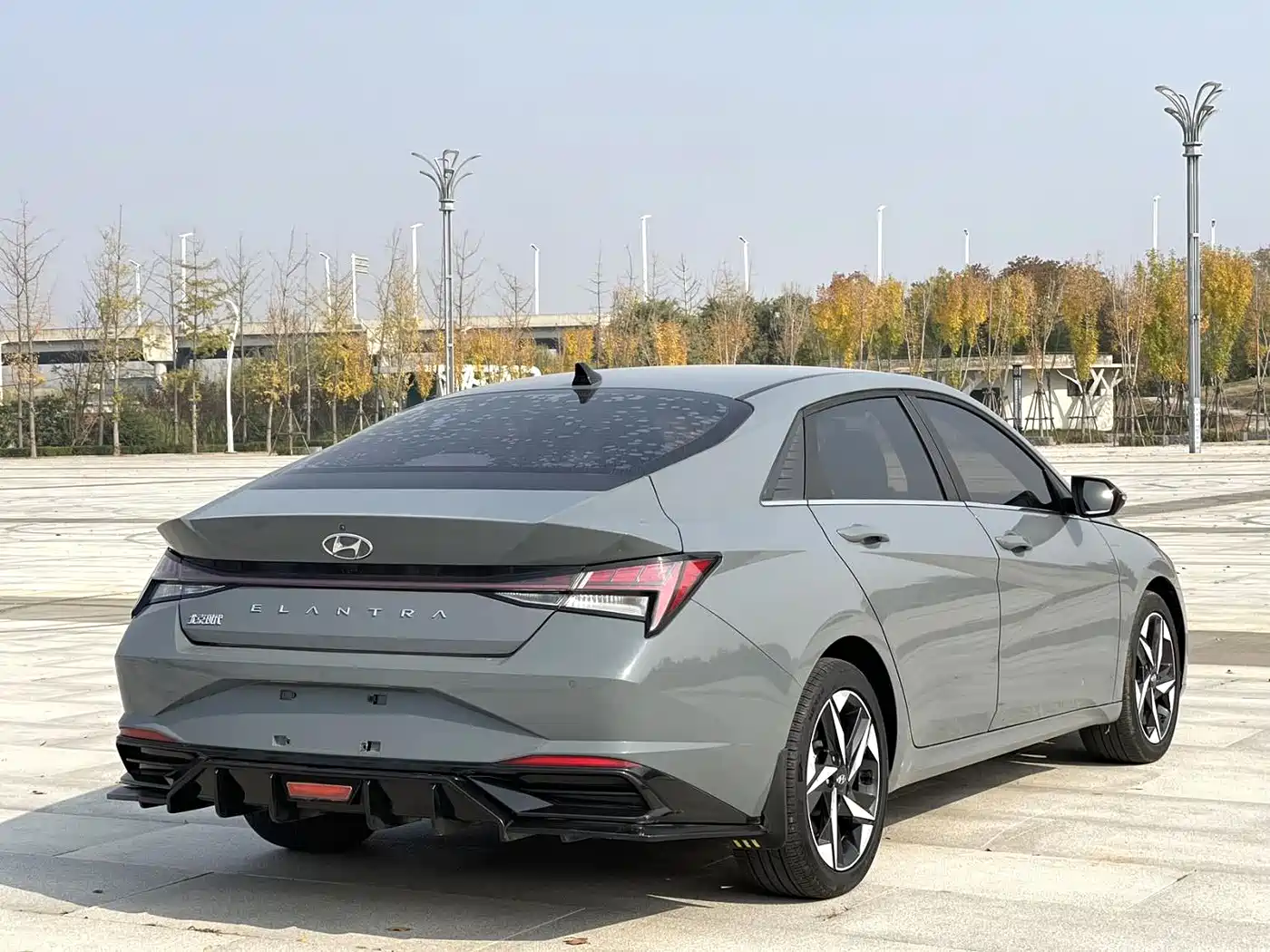 Hyundai Elantra 2022 1.5L CVT GLX Elite Edition фото 8