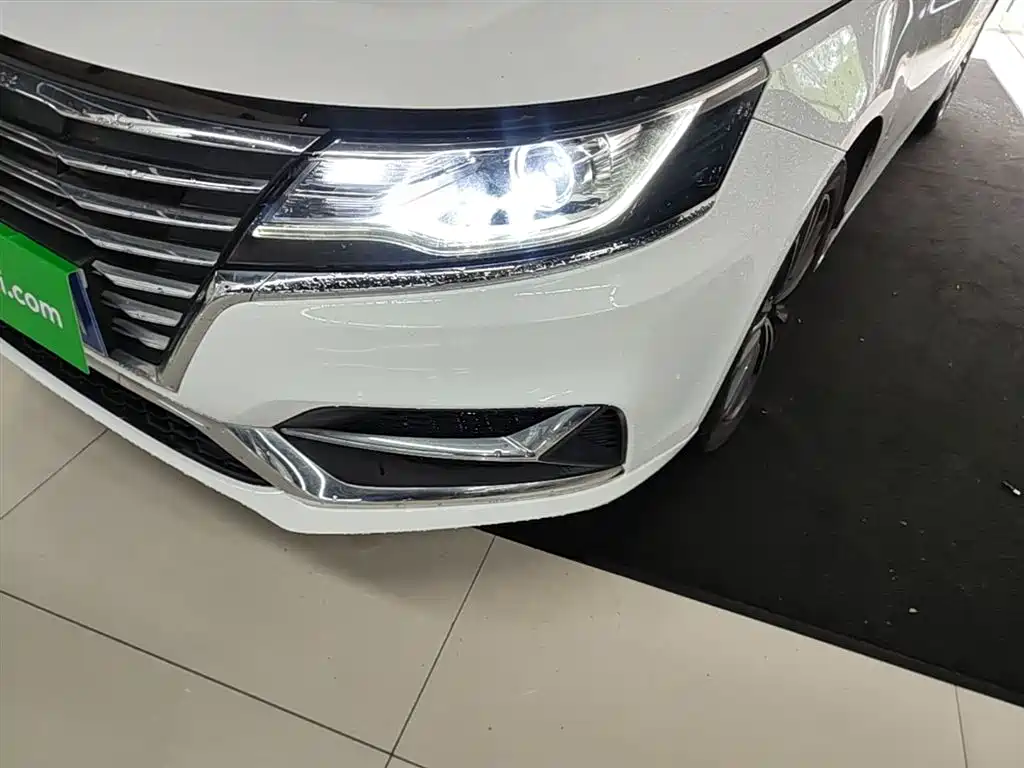 Roewe i6 2020 2020 PLUS 1.6L CVT 4G Connected Glory Flagship Edition